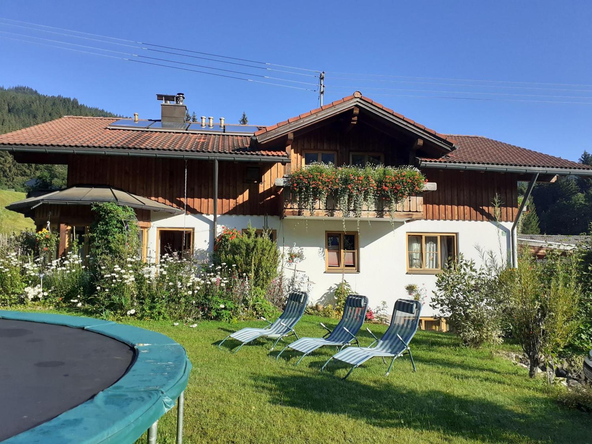 Haus Auerhahn Lägenhet Bad Hindelang Exteriör bild